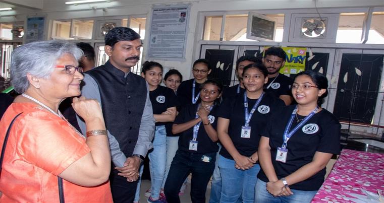Students explaining the different themes at Appetisers – 2020, to the Chief Guest Chef. Mrs. Bimba Nayak